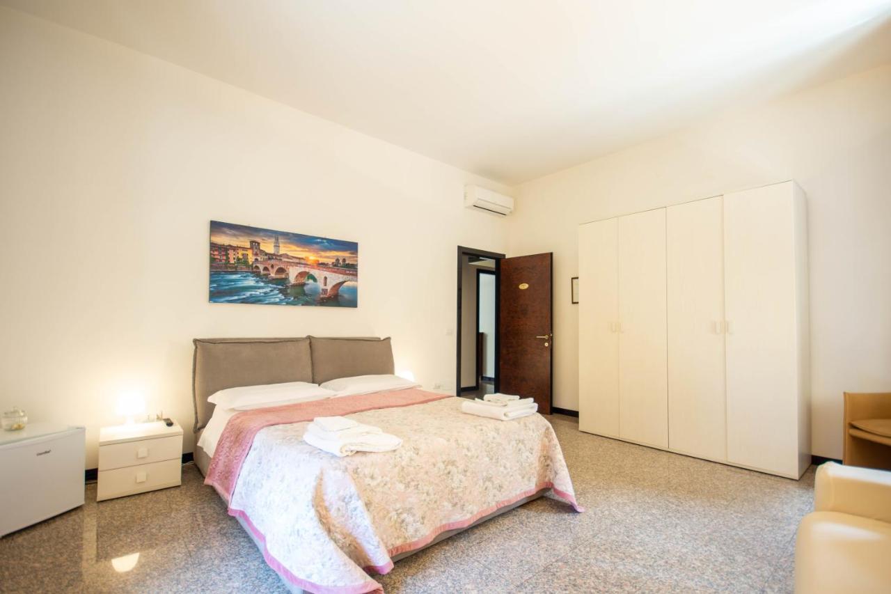 Residenza Bra Pensión *